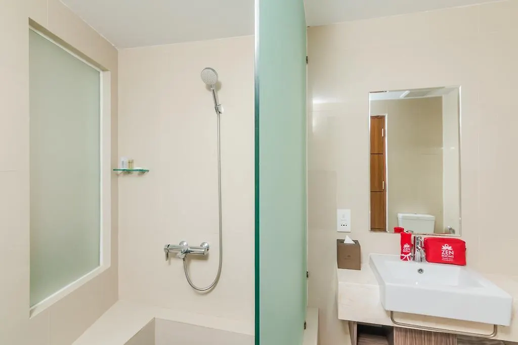Ξενοδοχείο Zen Rooms Raya Kuta 3